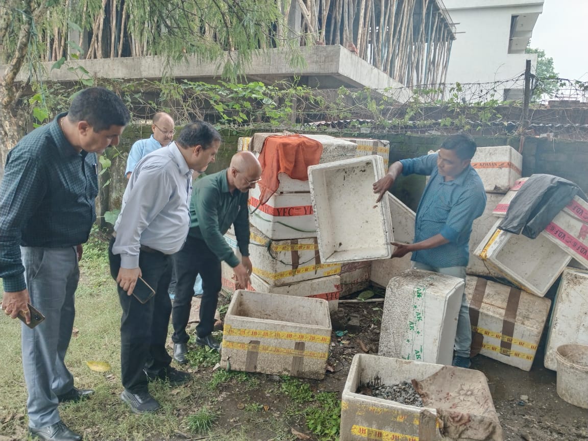 अभियान: डेंगू का लार्वा मिलने पर नौ मकान मालिकों का चालान