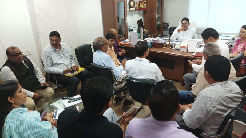 काम की बात: हर डेंगू रोगी को प्लेटलेट्स की जरूरत नहीं, 10 हजार से कम होने पर ही रोगी को चढ़ाई जाती है प्लेटलेट्स