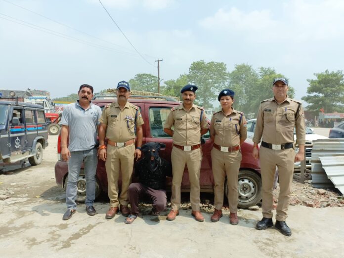 शिकंजा: पुलिसकर्मियों पर वाहन चढ़ाने का प्रयास करने वाला लीसा तस्कर गिरफ्तार