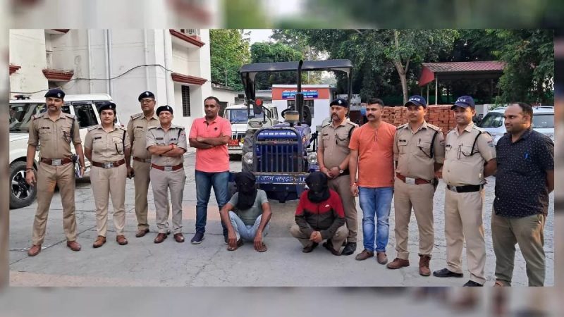 शर्मनाक: ट्रैक्टर अदला-बदली प्रकरण में सहायक आबकारी आयुक्त प्रवर्तन समेत दो गिरफ्तार