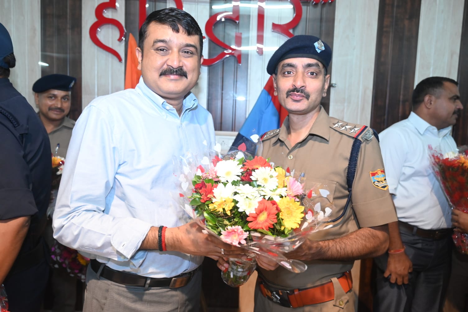 शुभकामनाएं: हरिद्वार एसएसपी को अधीनस्थों ने दी शानदार विदाई