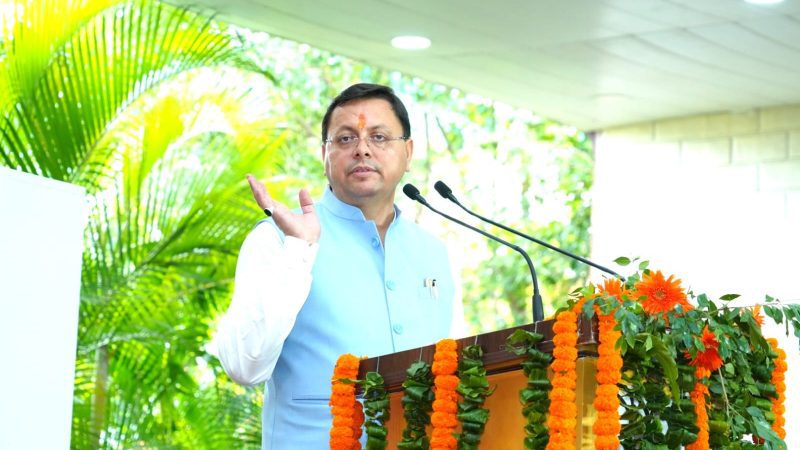 राज-काज: संकल्प दिवस पर आयोजित अभिनन्दन समारोह में पहुंचे सीएम धामी, रक्तदान शिविर का किया अवलोकन