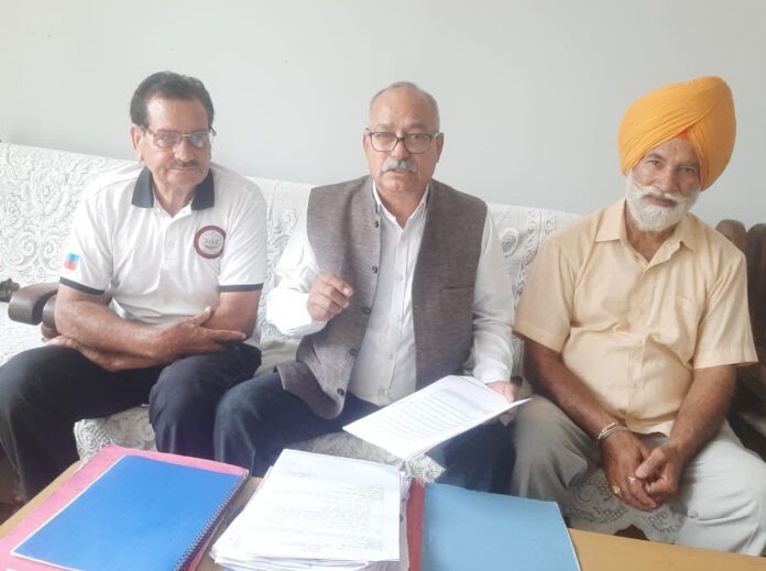 विरोध: दरें बढ़ाने की बजाय डिस्ट्रीब्यूशन लॉस कम करने की सोचे विद्युत नियामक आयोग , मोर्चा ने दी नसीहत