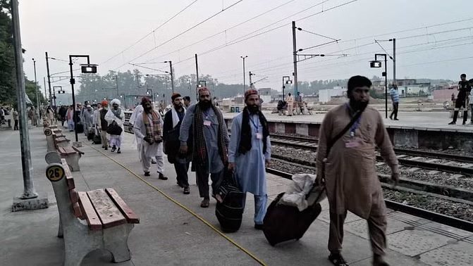 उर्स: सालाना उर्स में शामिल होने पाकिस्तान से पहुंचे जायरीन