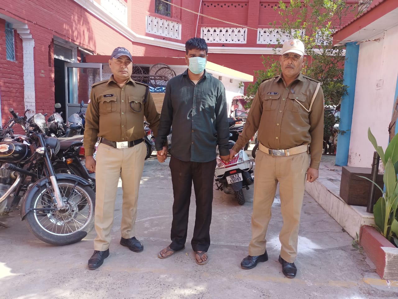 खुलासा: ब्लाइंड मर्डर केस का आरोपी चढ़ा पुलिस के हत्थे