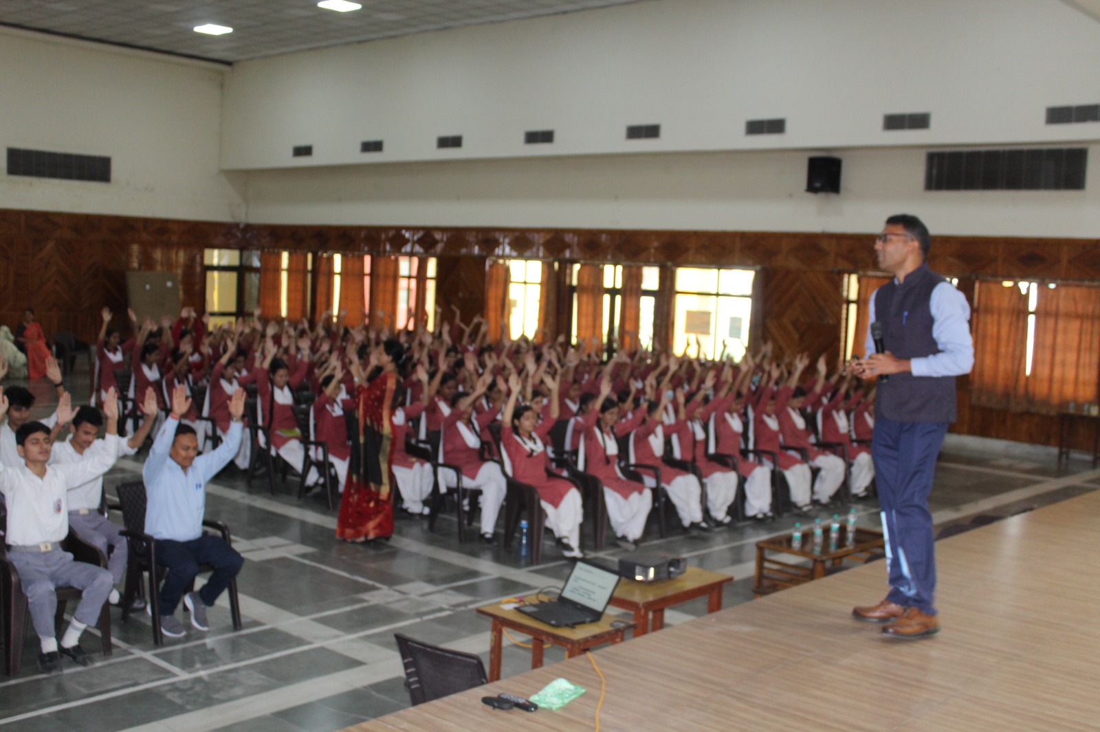 एम्स: विद्यार्थियों को बताया गया मानसिक तनाव प्रबंधन का महत्व, ‘युवा जोश’ कार्यक्रम में विशेषज्ञों ने दी अहम सीख