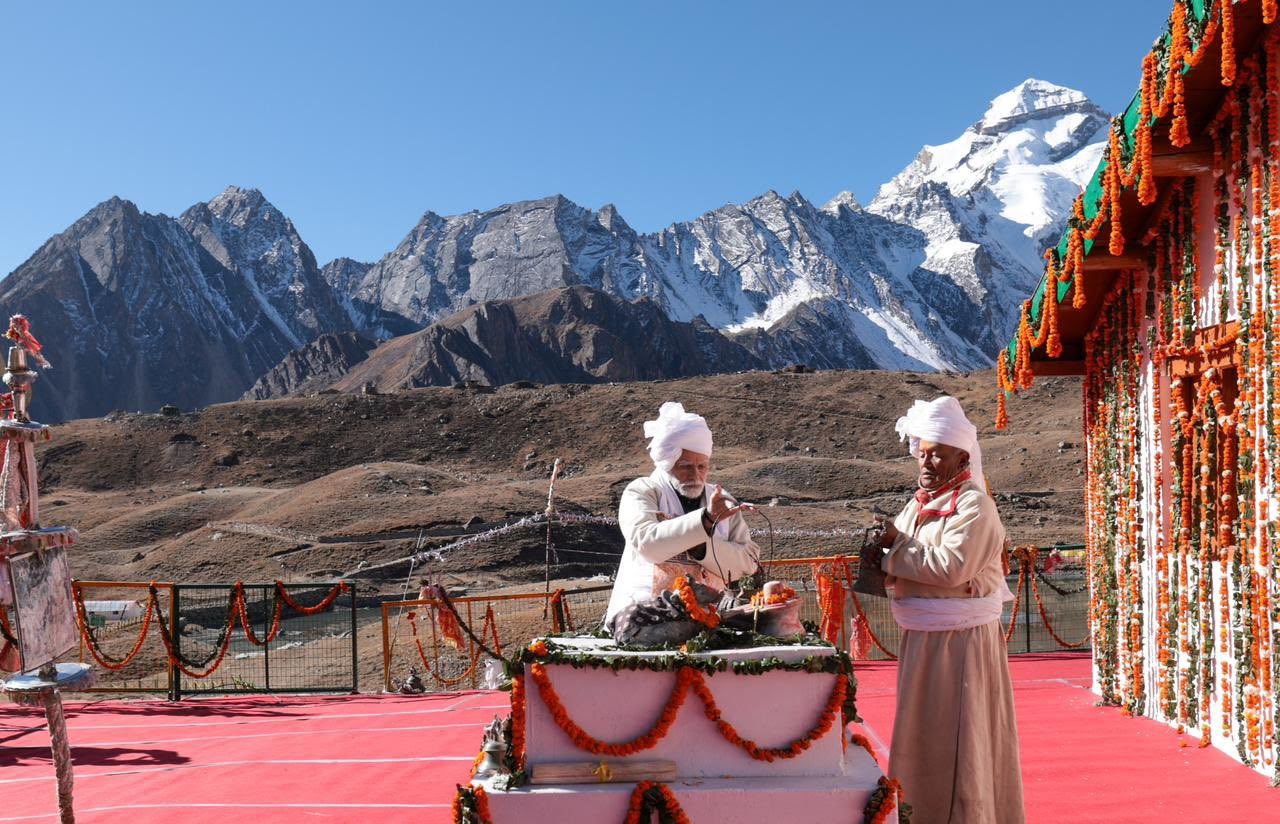 पूजा-अर्चना: पीएम मोदी ने जागेश्वर धाम में की पूजा, बाबा आशुतोष का लिया आशीर्वाद