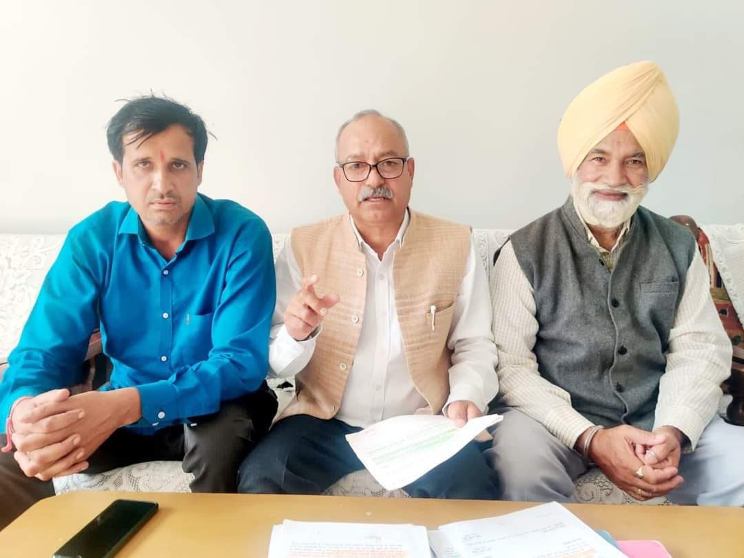 खास खबर: सरकार को गुमराह कर अधिकारियों ने बांट दिए स्टोन क्रशर के लाइसेंस, जन संघर्ष मोर्चा का आरोप 