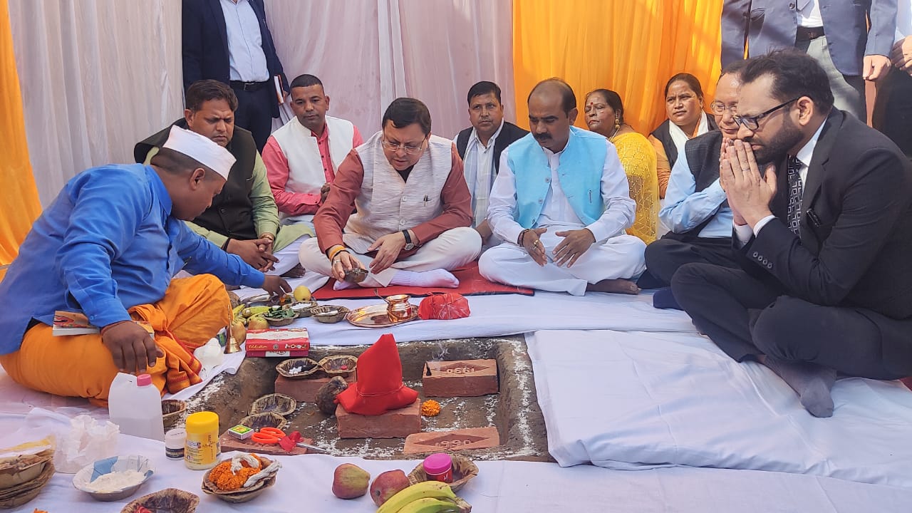 राजकाज: रोडवेज बस टर्मिनल और रीजनल वर्कशॉप बिल्डिंग के निर्माण कार्य का भूमि पूजन