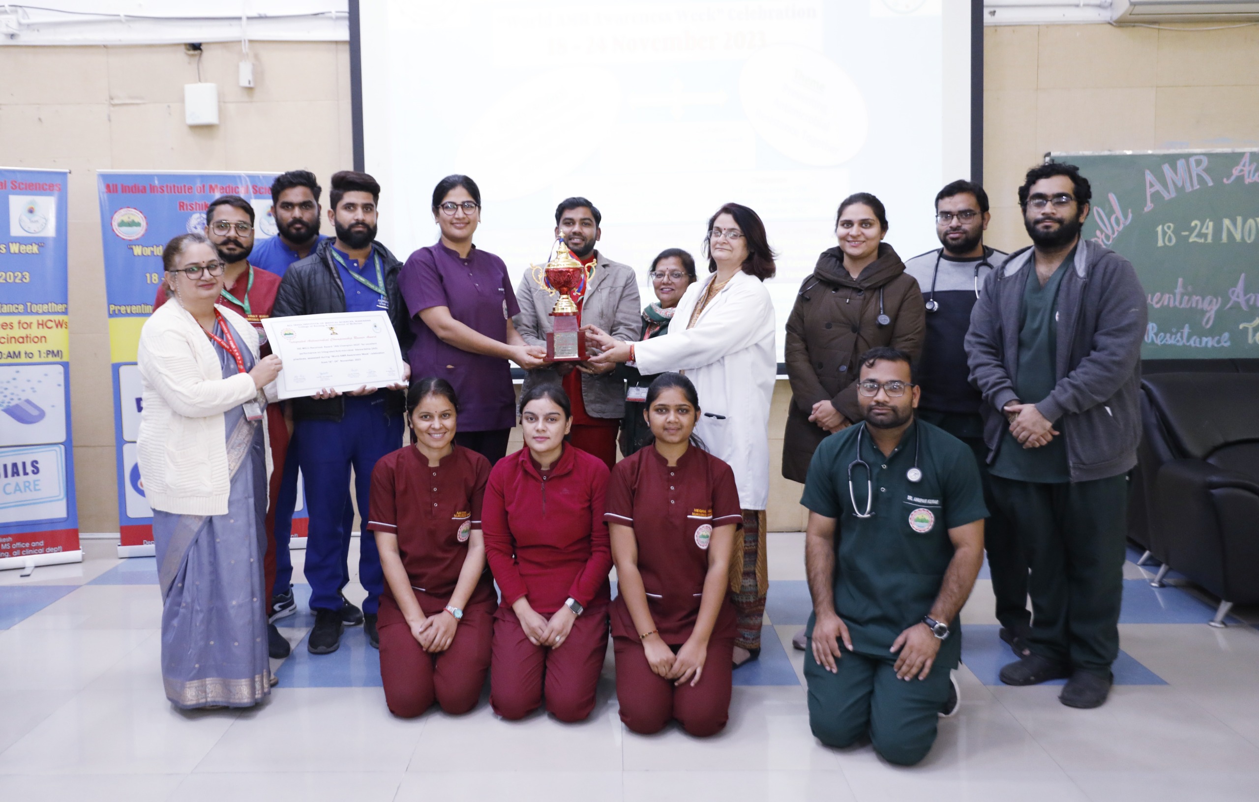 एम्स: वर्ल्ड एंटीमाइक्रोबाइल अवेयरनेस वीक विधिवत संपन्न, एंटीबायोटिक दवाओं के दुरुपयोग रोकने को लेकर हुई चर्चा