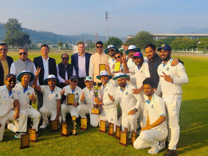 खेल: अंतर सचिवालय टी-20 क्रिकेट प्रतियोगिता सचिवालय हरीकेन ने फाइनल मैच 69 रन से जीता