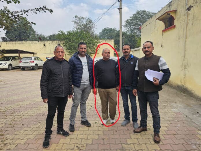 कामयाबी: रंगदारी मांगने के मामले में आंतकी अर्शडाला का सहयोगी गिरफ्तार, भारी मात्रा में हथियार बरामद
