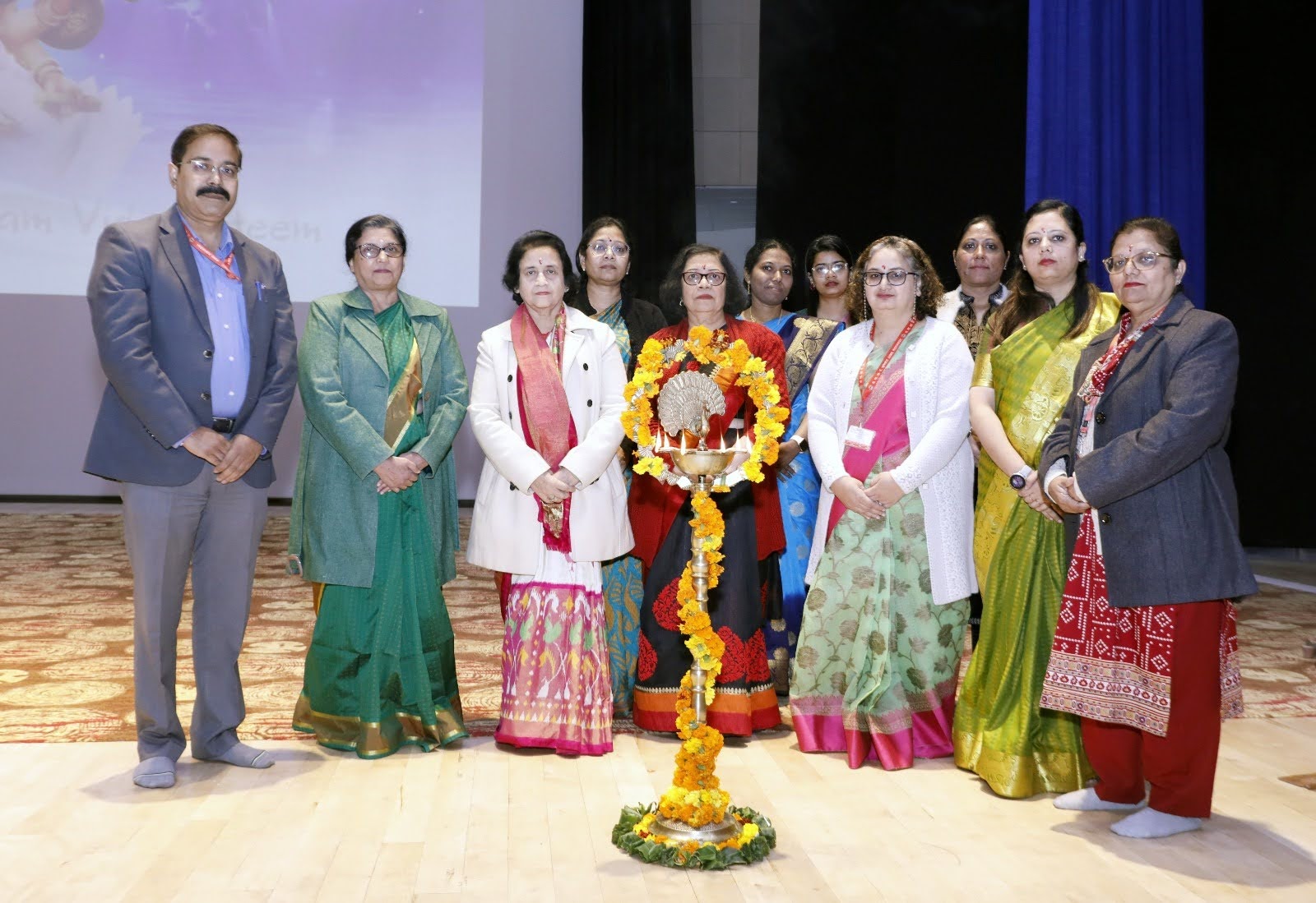 एम्स: बीएससी ऑनर्स नर्सिंग बैच 2023 का शपथ ग्रहण समारोह संपन्न