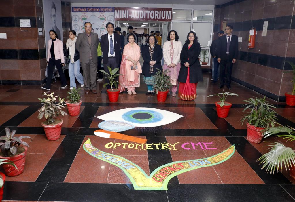 एम्स: कॉन्टेक्ट लेंस पर सीएमई एवं कार्यशाला का आयोजन, विशेषज्ञों ने कॉन्टेक्ट लेंस की उपयोगिता पर दी जानकारी