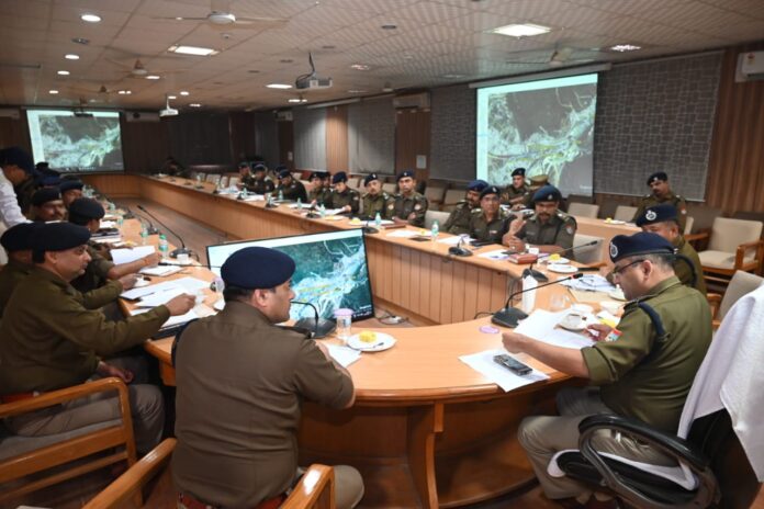 निगरानी: डीजीपी ने उपराष्ट्रपति के दौरे की तैयारियों को परखा