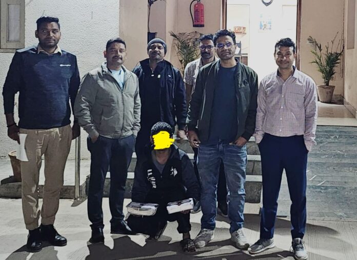 शिकंजा: हवाला ऑपरेटर गुजरात से गिरफ्तार, करोड़ों की धोखाधड़ी का खुलासा