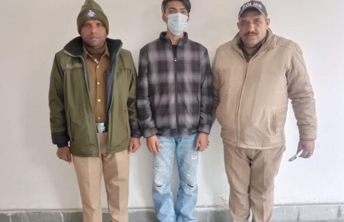 लूट के मामले में 17 साल से फरार वांरटी बदमाश गिरफ्तार