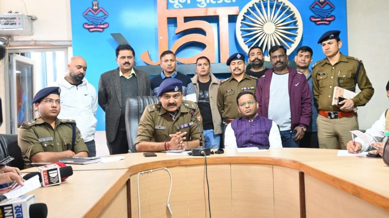  रिलायंस ज्वैलरी शोरूम लूटकांड का एक आरोपी देर रात पीलीभीत से गिरफ्तार