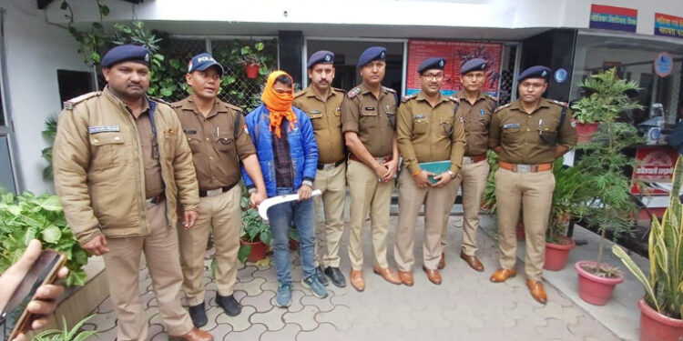 पुलिस ने किया अमित हत्याकांड का खुलासा, मौसेरे भाई ने ही आपसी रंजिश में उतारा था मौत के घाट