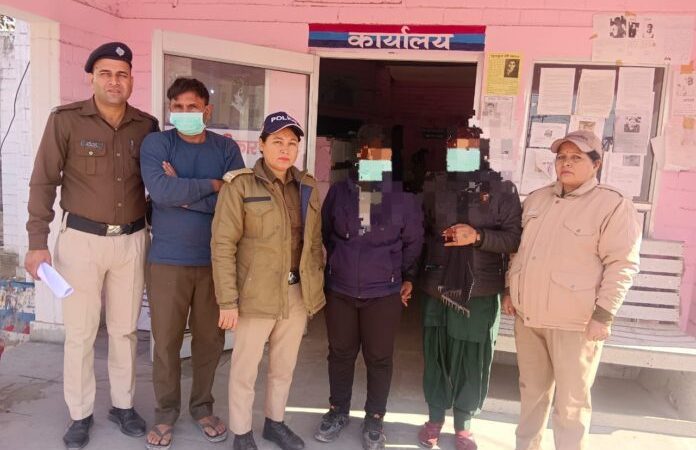 अनैतिक: तीर्थनगरी में पुलिस ने किया सैक्स रैकेट का खुलासा, दो युवतियों सहित तीन गिरफ्तार