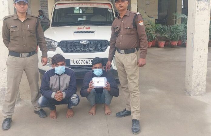 शिकंजा: छात्रा से  मोबाईल लूटने के दो आरोपी गिरफ्तार