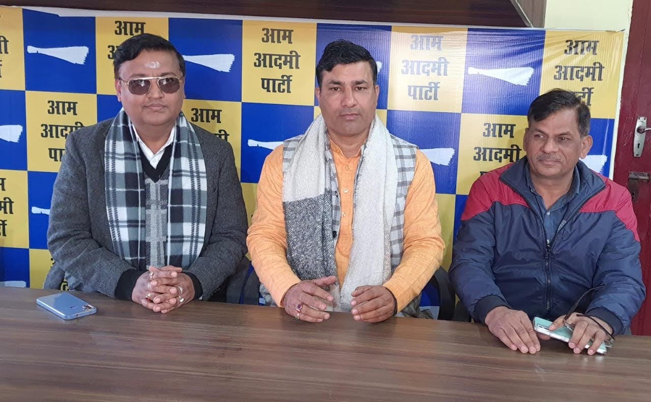 उद्यान घोटाला: आप नेता रविंद्र सिंह आनंद  ने मांगा विभागीय मंत्री गणेश जोशी का इस्तीफा