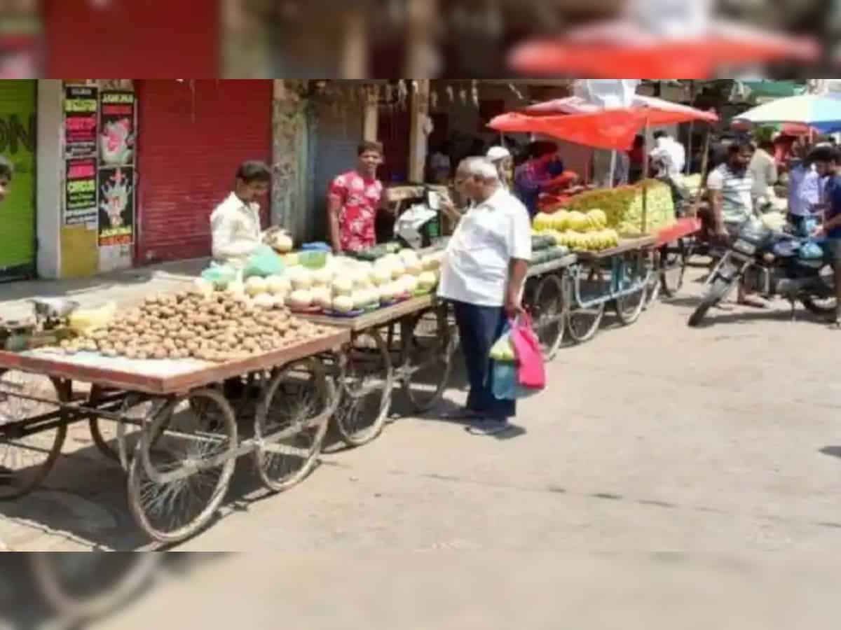 आवाज़: राजनैतिक दलों व सामाजिक संगठनों ने किया फुटपाथ व्यवसायियों का उत्पीड़न रोकने की मांग का समर्थन