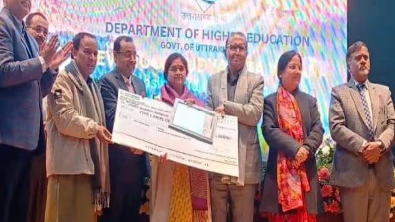 प्रोत्साहन: पीजी कॉलेज नई टिहरी की प्राचार्य प्रो.पुष्पा नेगी को किया गया सम्मानित