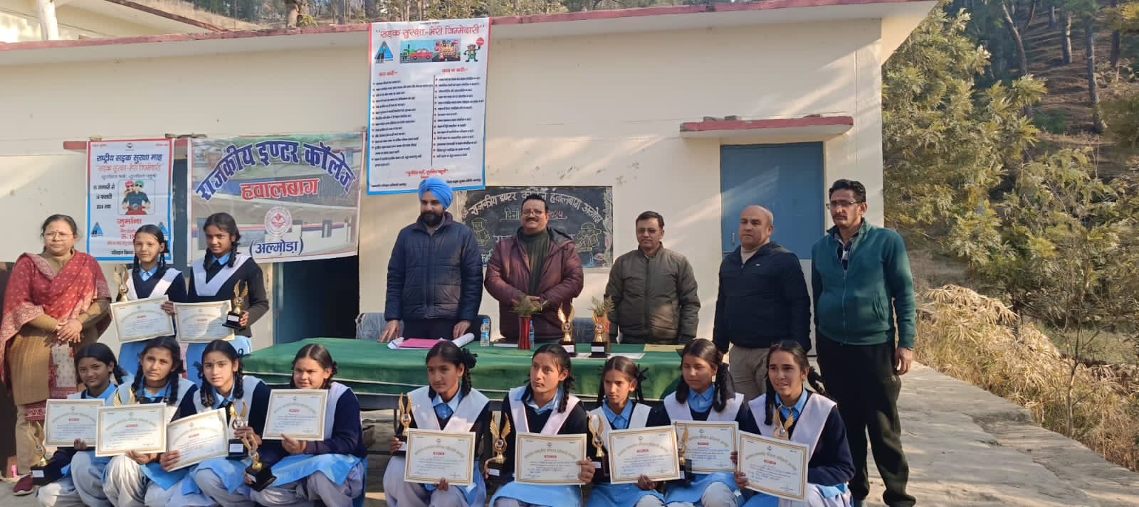 अभियान: सड़क सुरक्षा माह के तहत छात्र-छात्रों को को किया गया जागरूक, सड़क सुरक्षा की दिलाई शपथ