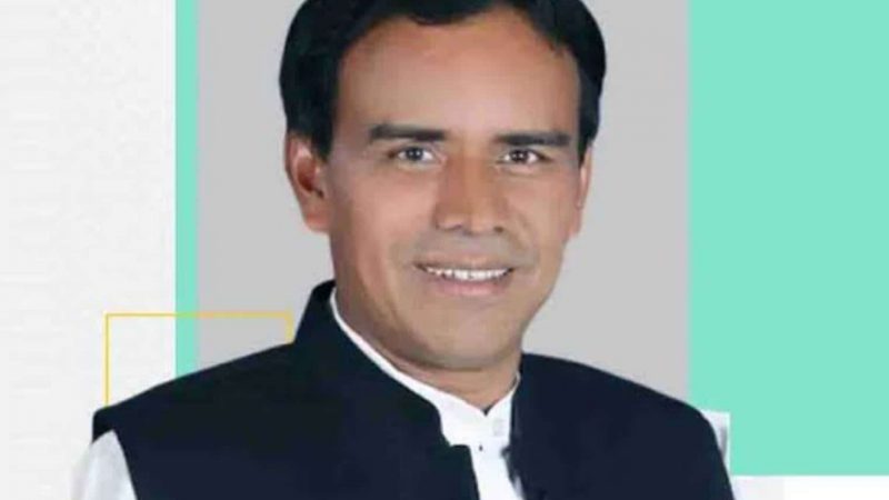 बेसिक शिक्षा: मार्च तक खर्च कर दिया जाएगा फर्नीचर व कम्प्युटर का बजट, शिक्षा मंत्री डॉ. धन सिंह रावत के निर्देश