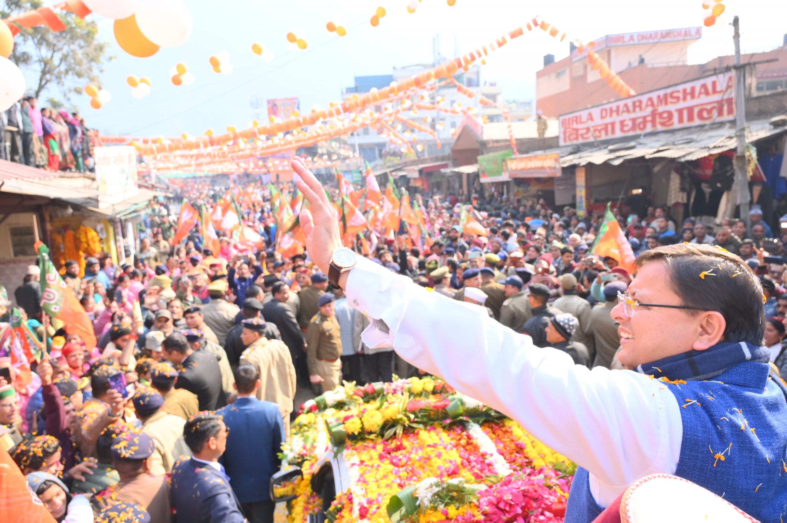 राज-काज: सीएम धामी ने यहां किया 291 करोड़ की योजनाओं का लोकार्पण व शिलान्यास, रोड शो में उमड़ा जनसैलाब