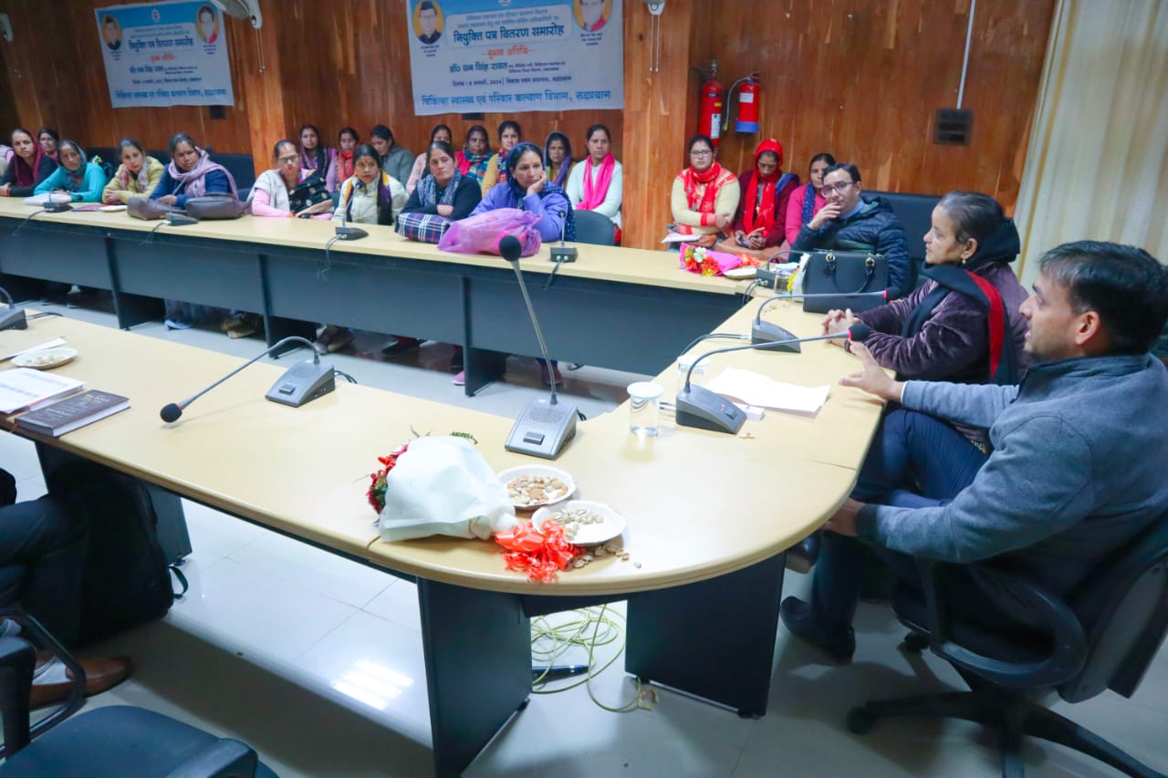 जायजा: विधायक शैला रानी रावत ने ली क्लस्टर लेवल फेडरेशन की बैठक, स्थानीय महिला समूहों के प्रोत्साहन पर दिया जोर