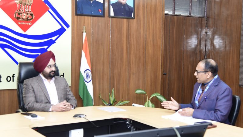 समीक्षा: मुख्य सचिव ने स्कूलों में प्रयोगशाला व कैरियर काउंसिलिंग की सुविधा उपलब्ध कराने के दिये निर्देश