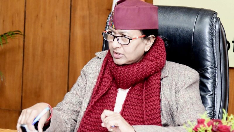 समीक्षा: मुख्यमंत्री द्वारा घोषित योजनाओं को जल्द से जल्द पूरा करने के निर्देश