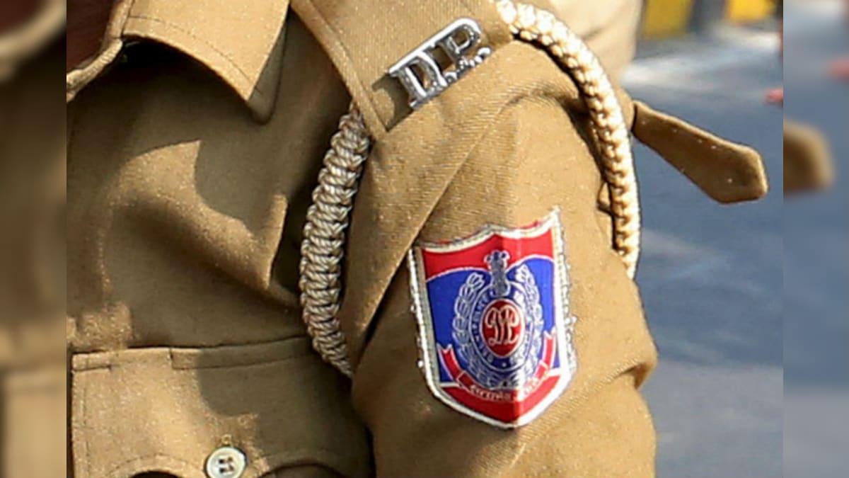 एक्शन: अवैध वसूली के आरोप में दिल्ली पुलिस के 5 कर्मचारियों के खिलाफ मामला दर्ज, दो गिरफ्तार