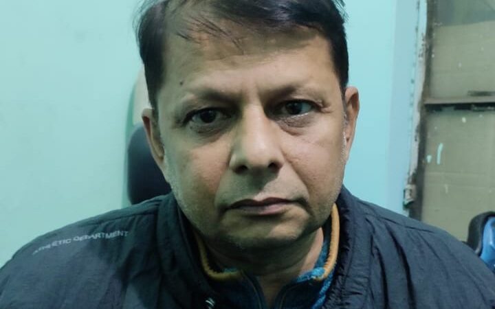 शर्मनाक: भष्टाचार पर विजिलेंस की चोट, आरटीओ दफ्तर का प्रशासनिक अधिकारी घूस लेते रंगेहाथ गिरफ्तार