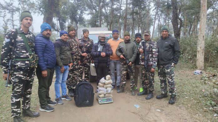 कामयाबी: नशा विरोधी अभियान में जुटी पुलिस को मिली सफलता, साढे़ नौ किलो गांजे के साथ दबोचा तस्कर