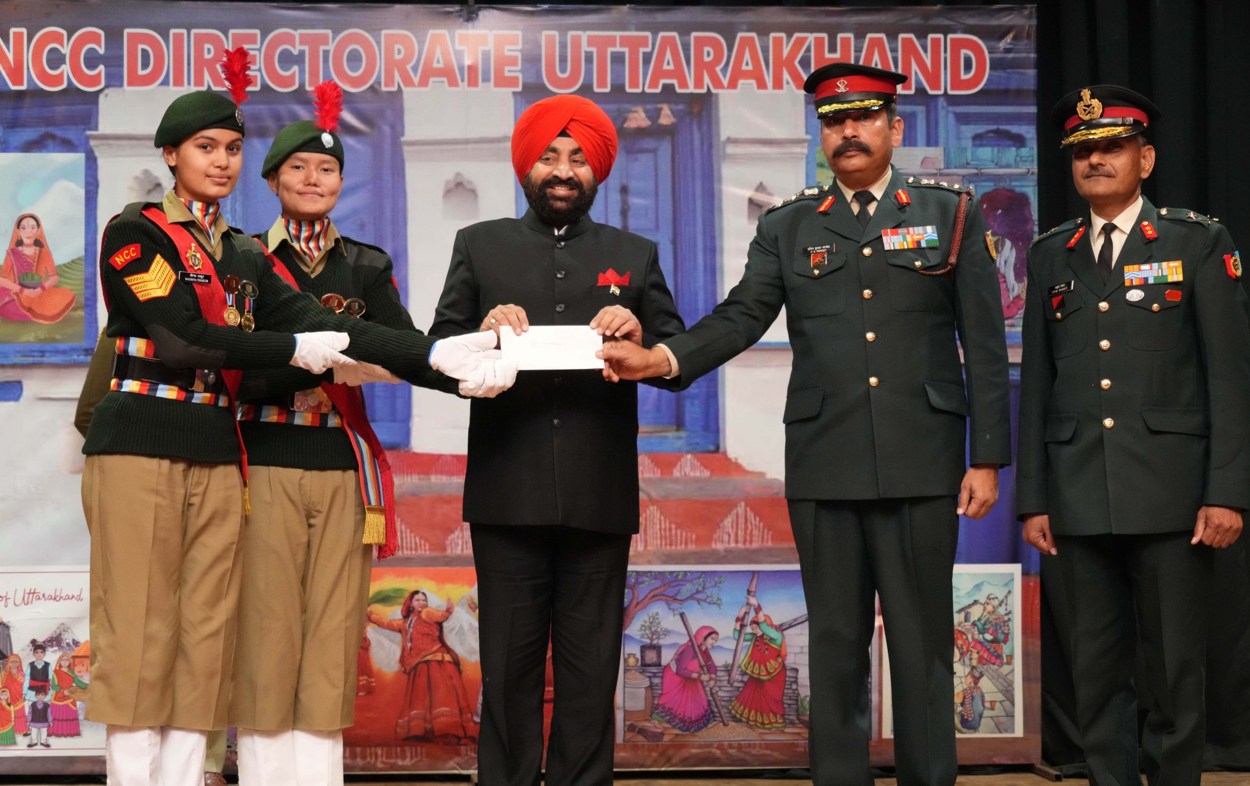 प्रोत्साहन: 75वें गणतन्त्र दिवस परेड में प्रतिभाग करने वाले एनसीसी कैडेट्स राजभवन में हुए सम्मानित
