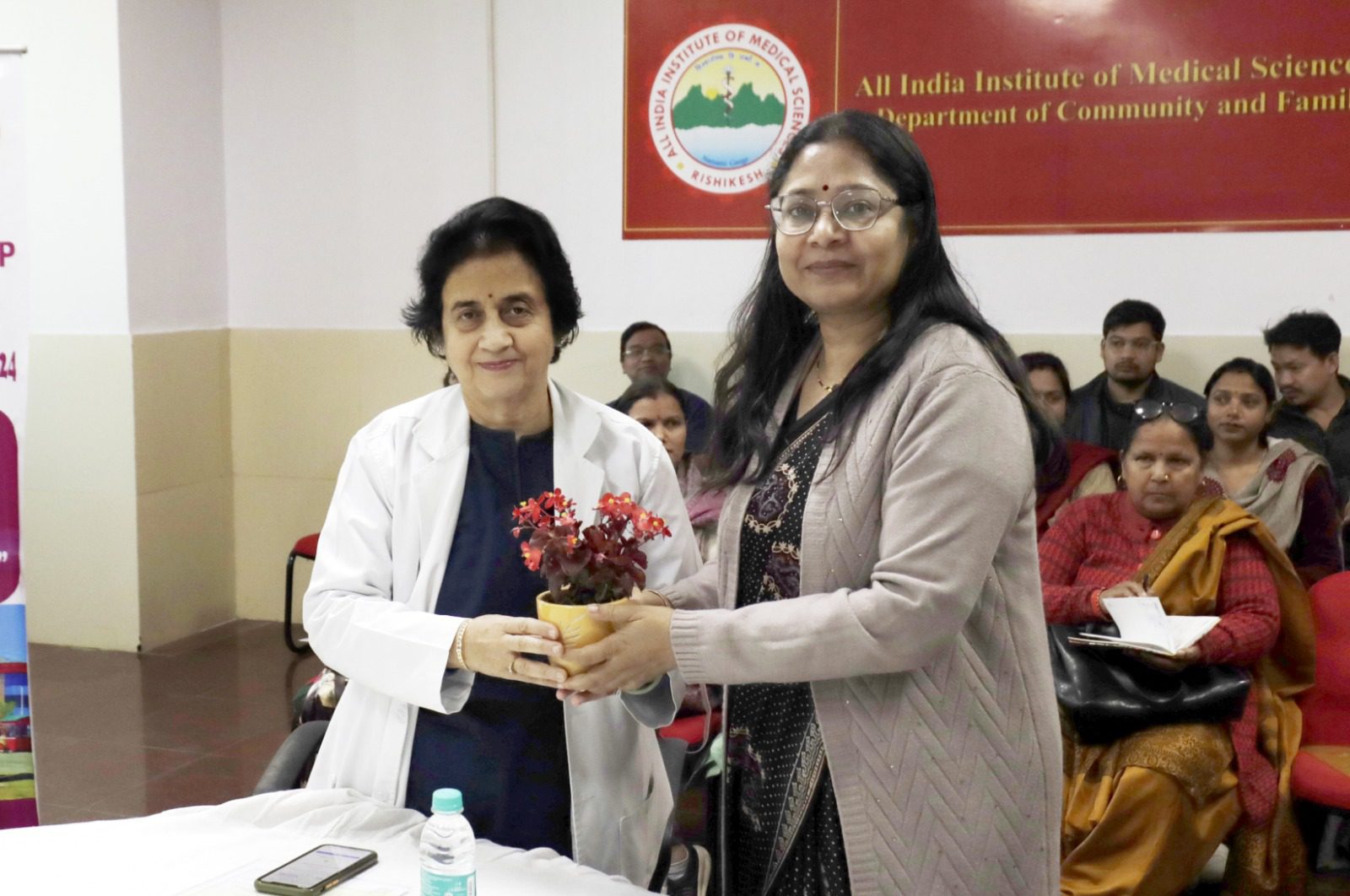 एम्स: प्राथमिक स्वास्थ्य देखभाल सेवाओं के मूल्यांकन पर प्रसार कार्यशाला का आयोजन