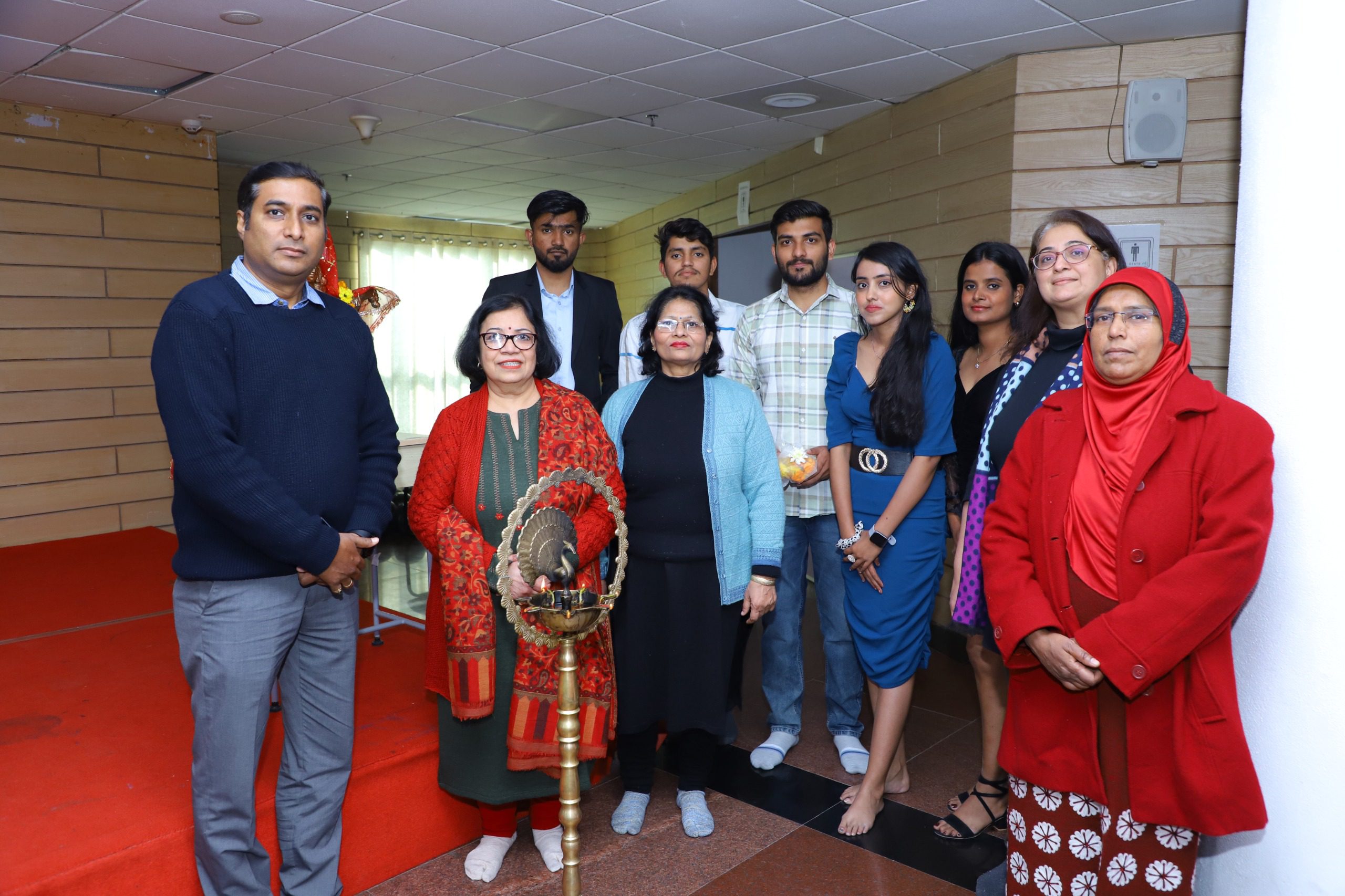 एम्स: एलाइड हेल्थ साइंसेज विद्यार्थियों की फ्रेशर्स एवं फेयरवेल पार्टी का आयोजन