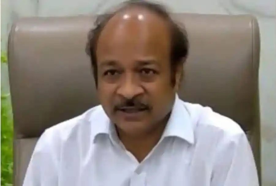 हड़कंप: मुख्यमंत्री आवास में आईएएस अधिकारी की तबीयत बिगड़ी,अस्पताल में भर्ती