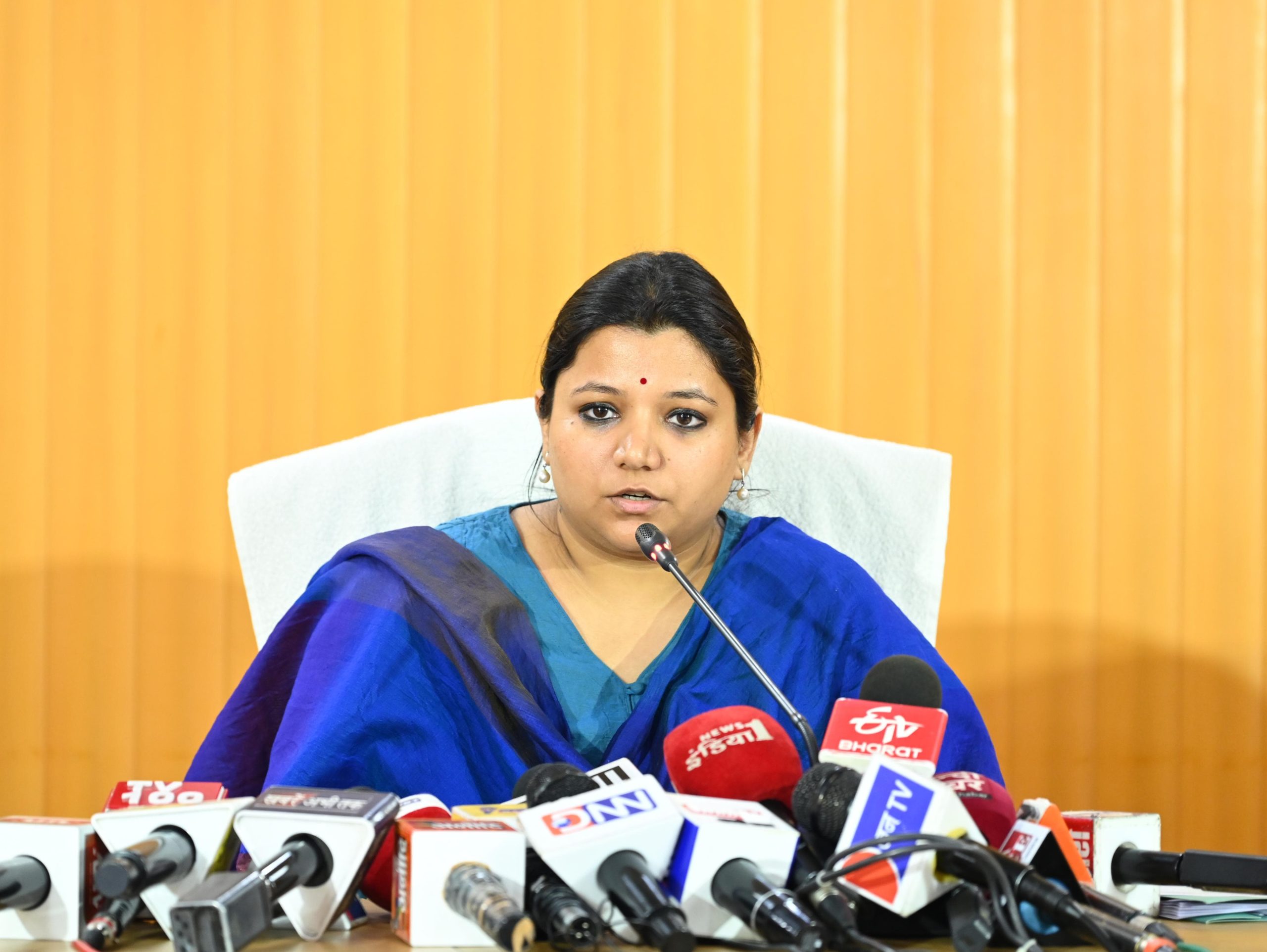 आदर्श आचार संहिता: प्रदेश में पंद्रह दिनों के भीतर सीज किए गए 7 करोड़ रुपए से अधिक