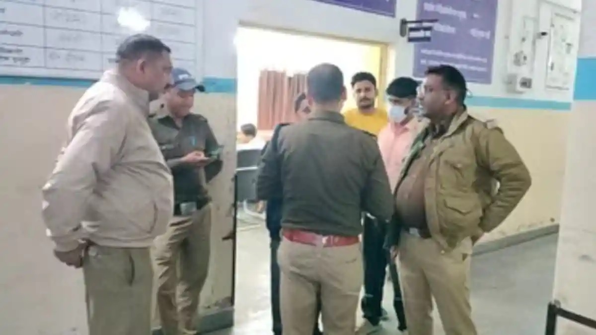 बेखौफ़: देर रात दो पक्षों में हुआ खूनी संघर्ष,एक की मौत,चार घायल