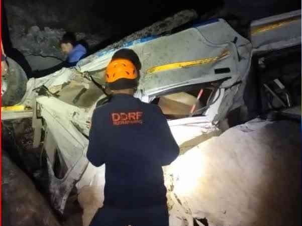 दुखद: गहरी खाई  में गिरी बोलरो, पिथौरागढ़ के दो लोगों की मौके पर ही मौत