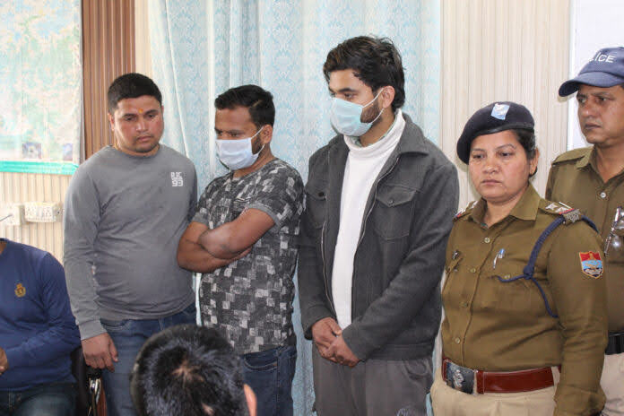 शिकंजा: भारी मात्रा में स्मैक व चरस सहित तीन गिरफ्तार