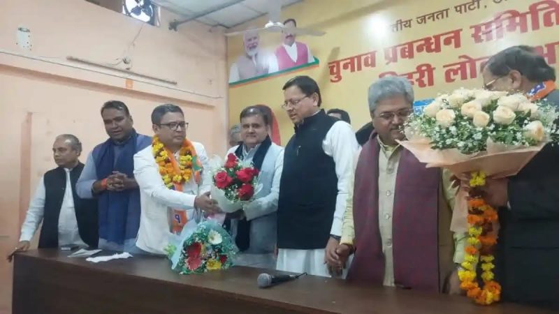 दल-बदल: कांग्रेस को दगा देने के बाद भाजपा में शामिल हो गये मनीष खंडूरी