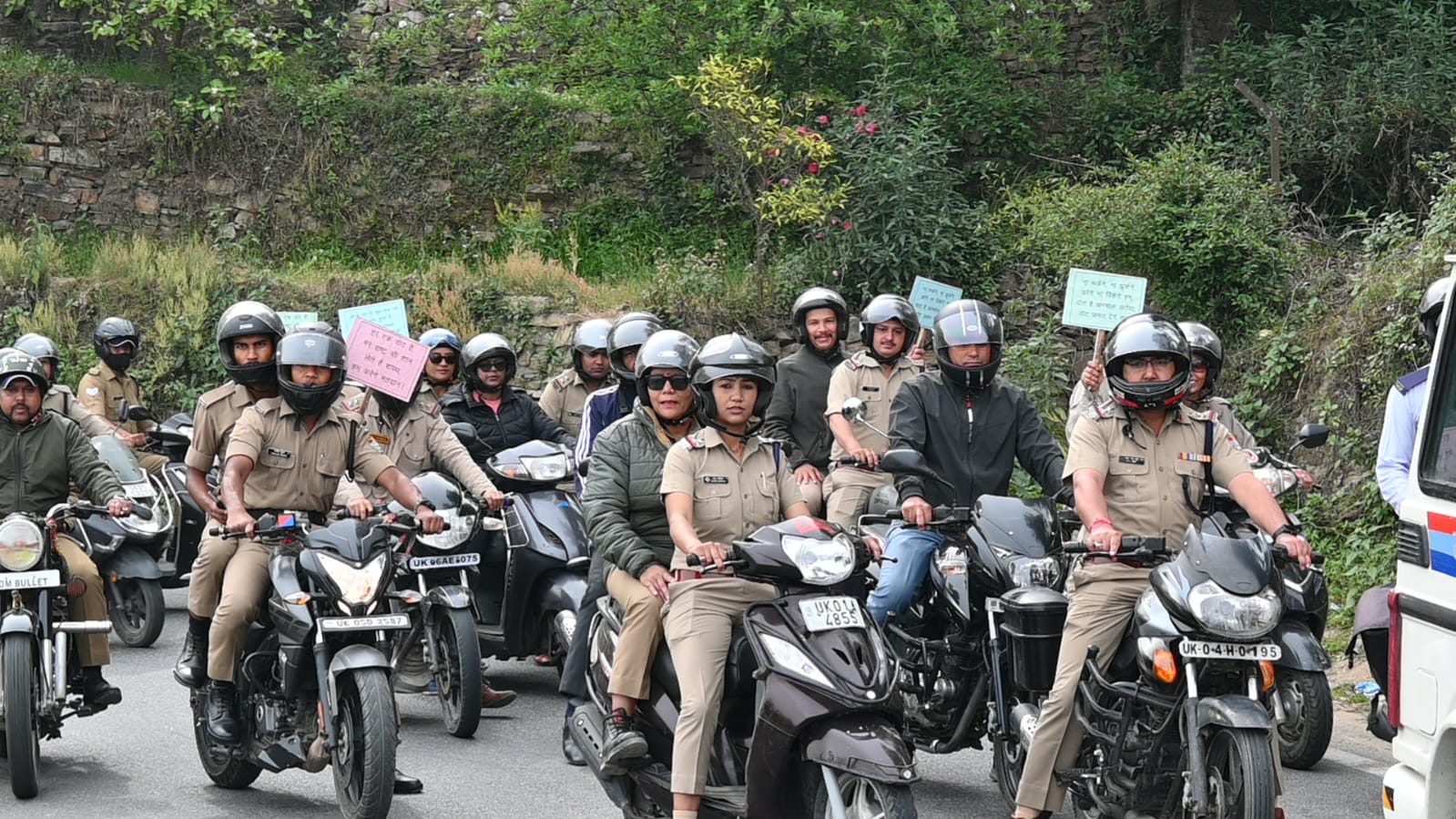 लोकसभा चुनाव: पुलिस ने निकाली बाइक रैली, भयमुक्त एवं निष्पक्ष मतदान के लिए किया प्रेरित