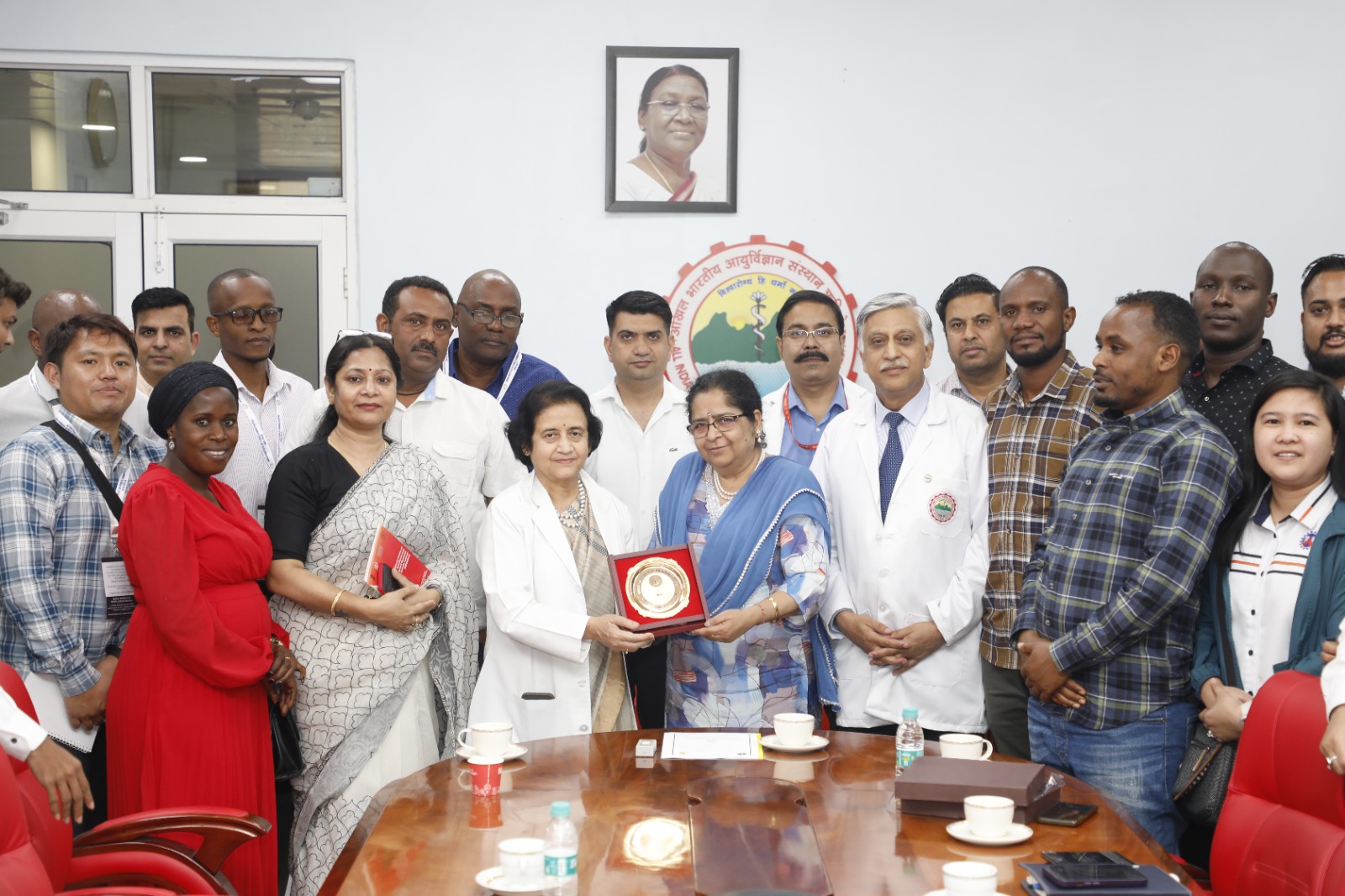 आगमन: प्रशिक्षण कार्यक्रम के तहत विभिन्न देशों के उच्च प्रतिनिधिमंडल ने किया एम्स का दौरा