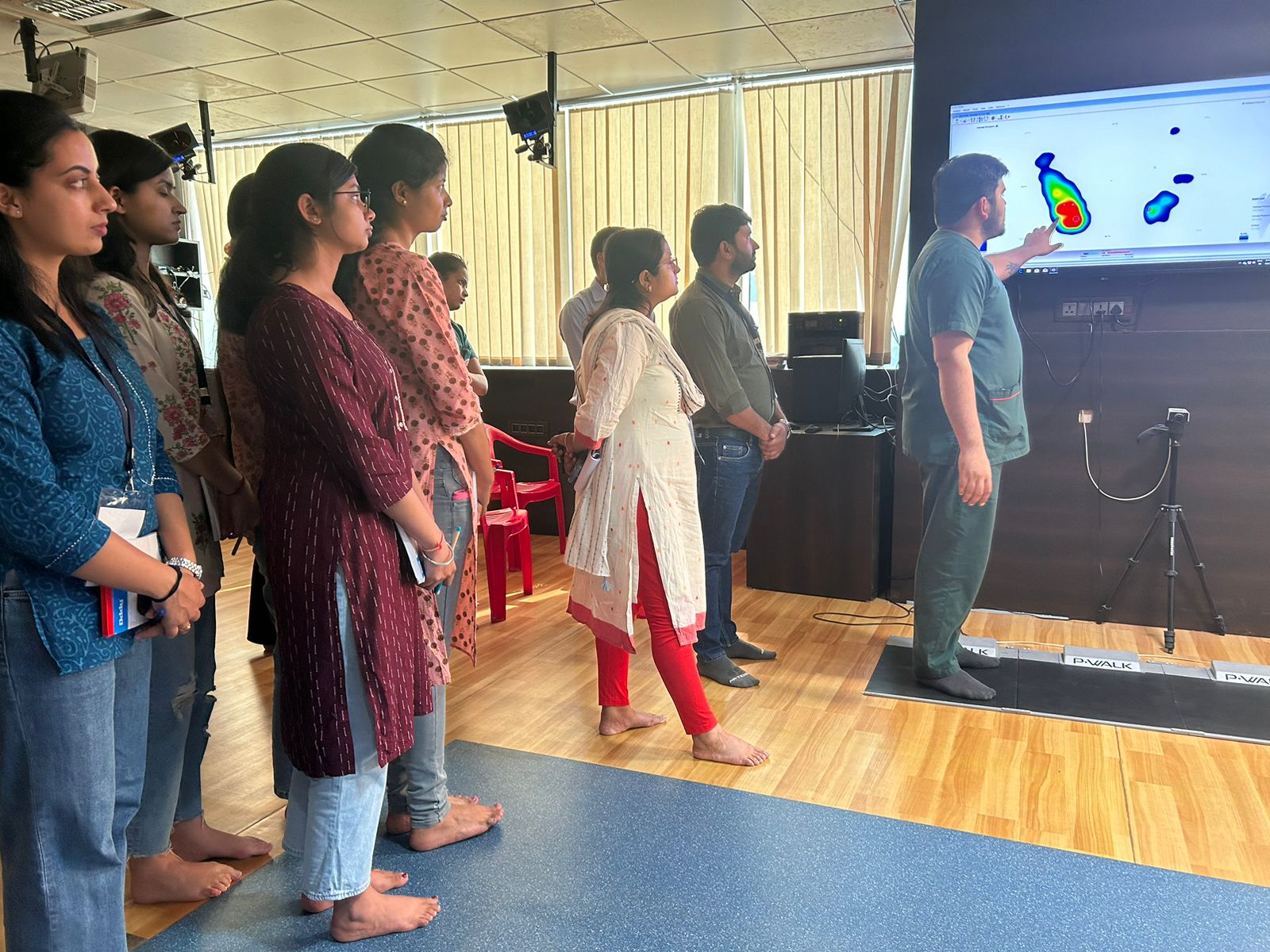 एम्स: छह दिवसीय ट्रेनिंग प्रोग्राम का तीसरा दिन, प्रतिभागियों ने सीखे मधुमेह रोगियों की सहायता के गुर