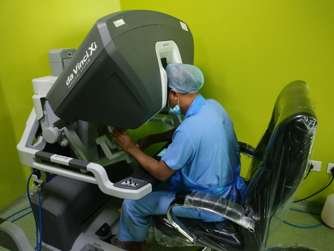 खास खबर: एम्स के चिकित्सकों ने रोबोटिक सर्जरी से किया मलाशय कैंसर का निदान, जल्द ठीक हुआ मरीज